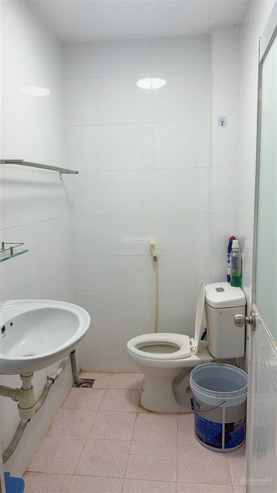 Hẻm xe hơi sát mt nhật tảo q10. (3.6m x 12m). 3 tầng đúc cũ. giá 8.7 tỷ tl