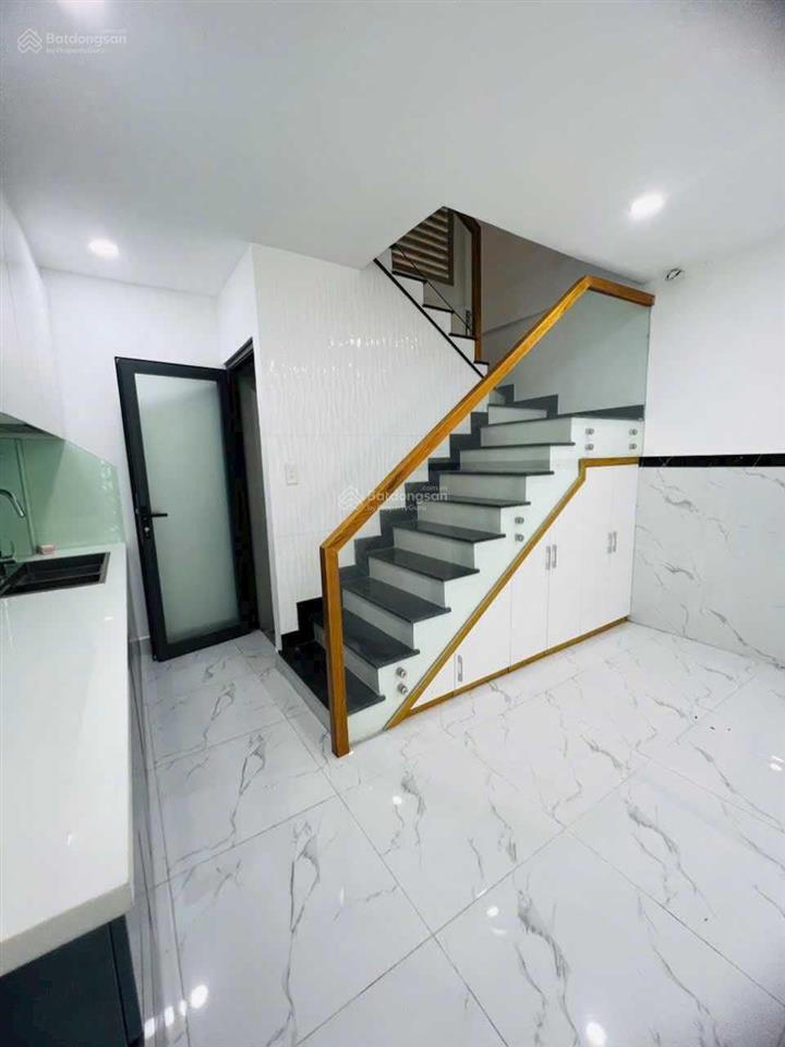 Bán nhà hẻm xe hơi lý chính thắng, p. vts, q3  4 tầng đúc mới  giá 8.8 tỷ tl