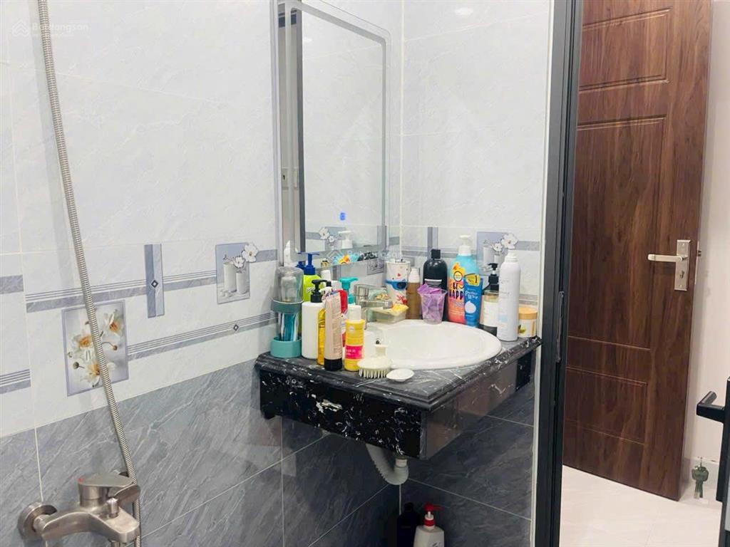 Hẻm xe hơi nguyễn đình chiểu (3.5m x 10m). 5 tầng đẹp. giá 8.5 tỷ tl