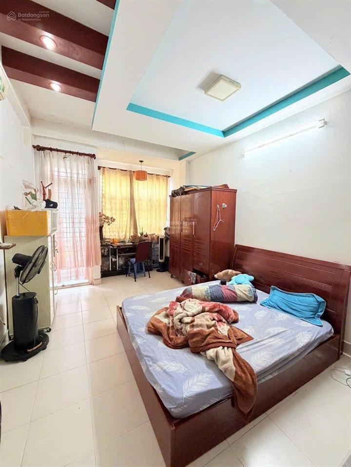 Hẻm 4m đường 3 tháng 2 q10. (3.5m x 10m). 5 tầng btct. giá 8.9 tỷ tl