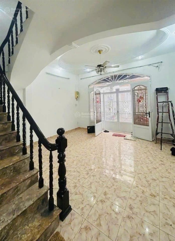 Bán nhà ngang lớn 5m trần quang diệu. (5m x 8m). 4 tầng btct. giá 8.7 tỷ tl