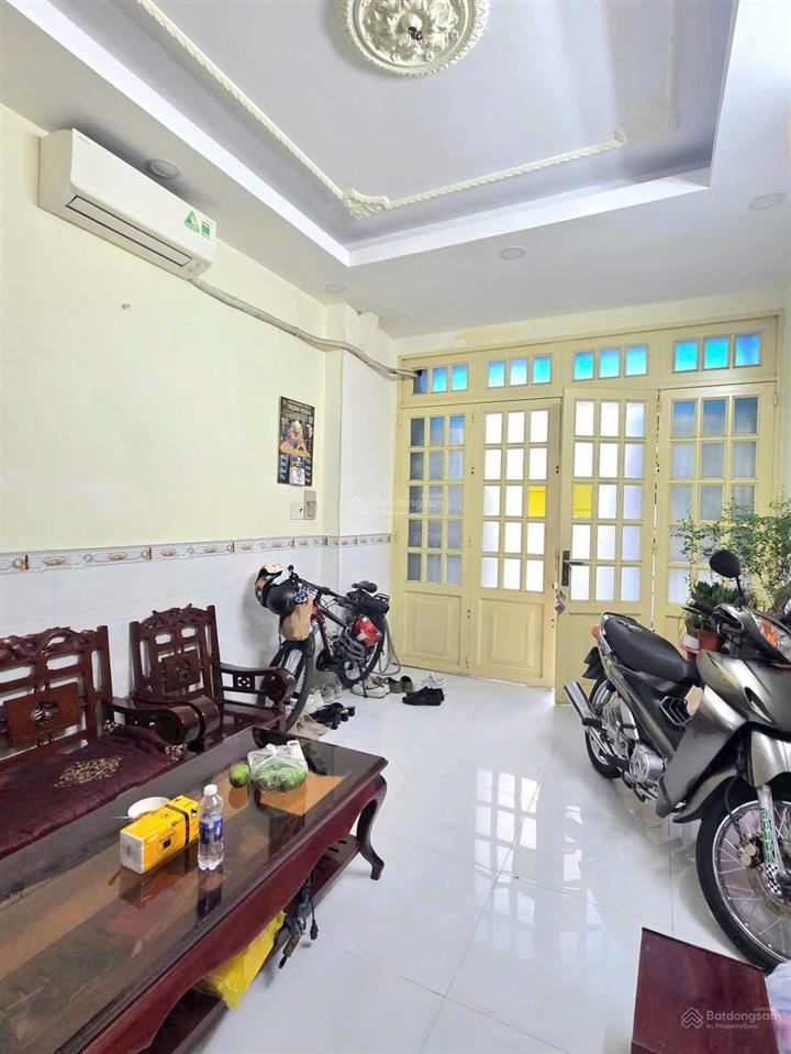 Hẻm xe tải kinh doanh 12m đường cmt8 q3. 5 tầng btct. giá 10 tỷ tl