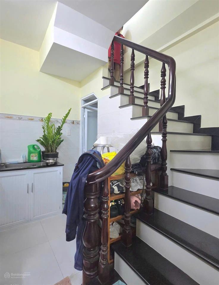 Hẻm xe tải kinh doanh 12m đường cmt8 q3. 5 tầng btct. giá 10 tỷ tl