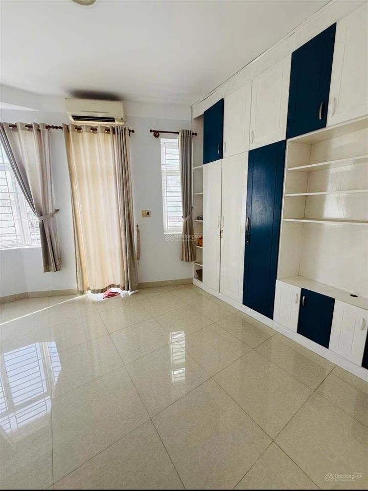 Nhà mới hẻm 3m hòa hưng q10. (5,9m x 7,6m). 5 tầng btct. giá 7,2 tỷ tl