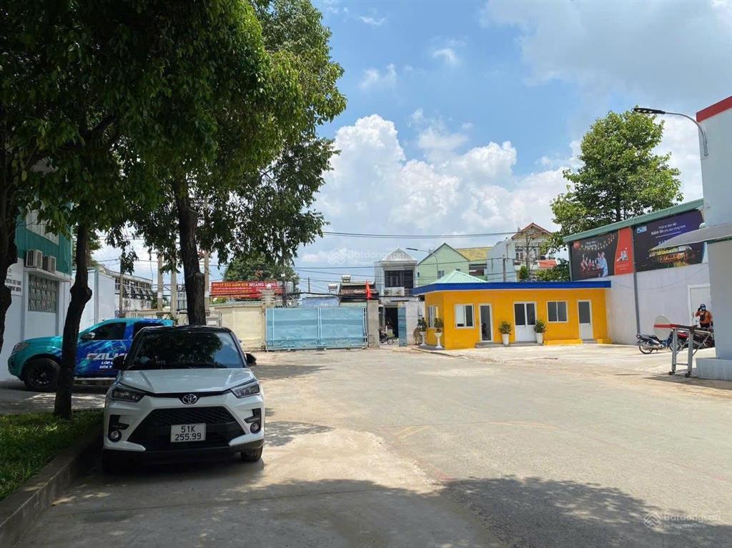 Cho thuê kho tiêu chuẩn ngay ql1a gần kcn sóng thần dt 1000m2 pccc tự động giá 5,5 usd/m2/tháng
