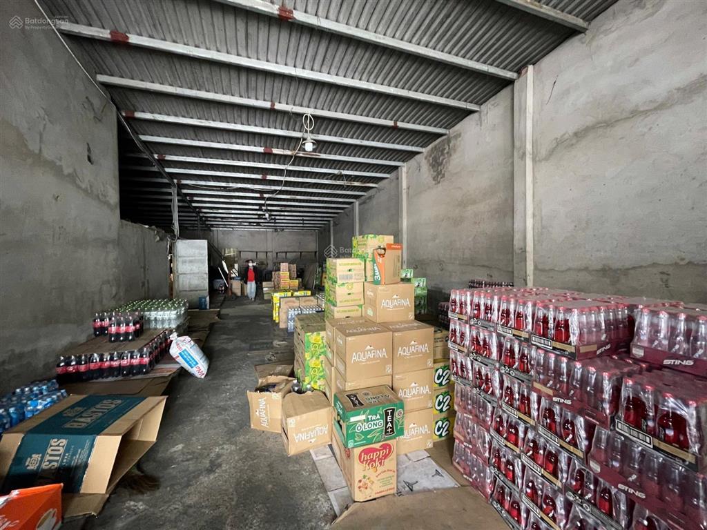 Cho thuê kho đường nhánh lê văn việt gần nguyễn văn tăng 260m2 giá rẻ