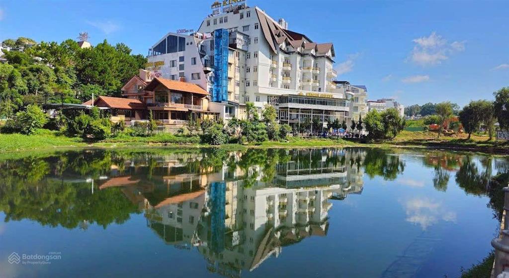 Khách sạn cách hồ xuân hương vài bước chân 91 phòng đầu đường bùi thị xuân
