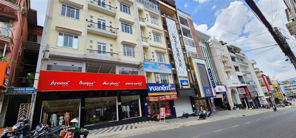Khách sạn phố thương hiệu ngang lớn tặng kèm trên đất hai mặt tiền đường chính p1, đà lạt