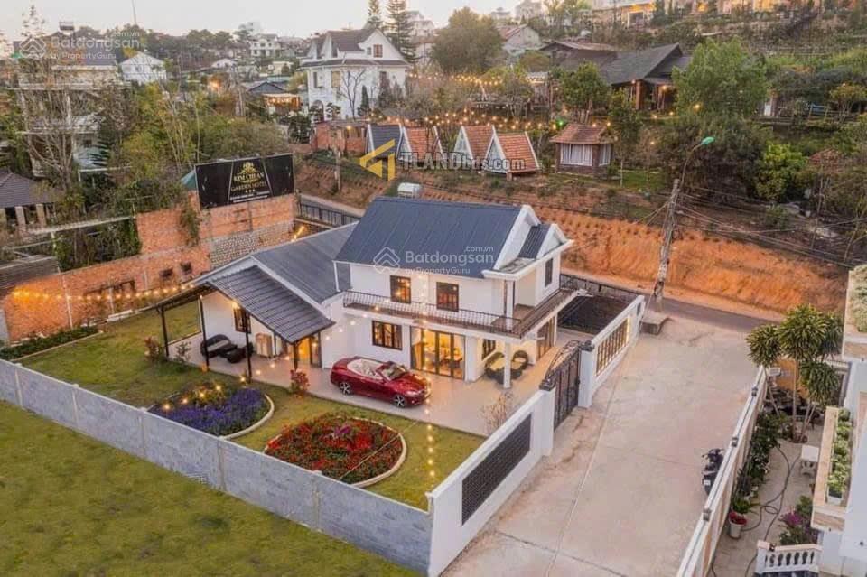 Villa sân vườn trái cây trung tâm góc hai mặt tiền