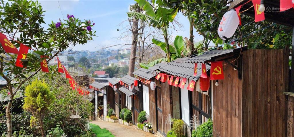Đất lớn trung tâm view đẹp yên tĩnh vườn cây đầy đủ ngay bến xe liên tỉnh