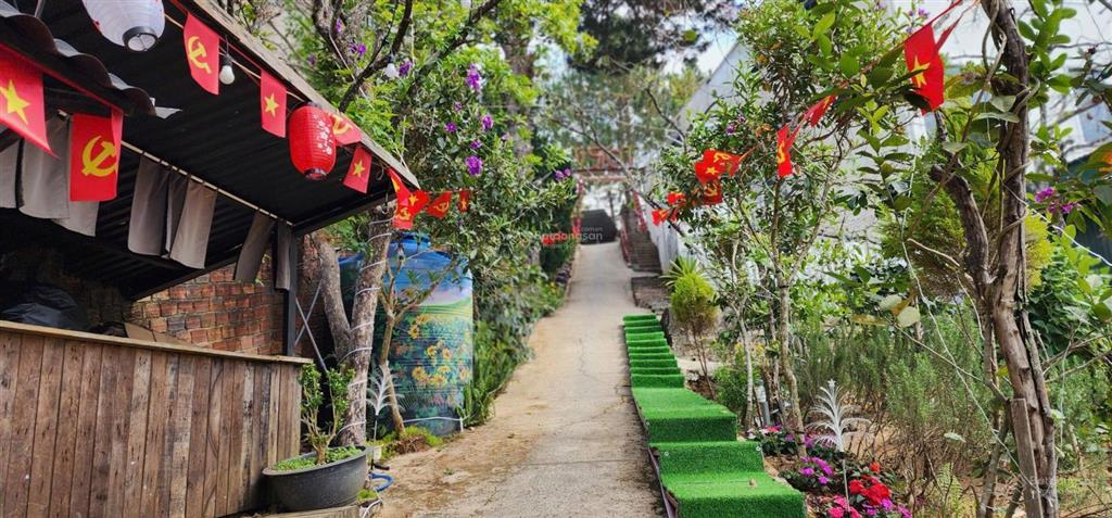 Đất lớn trung tâm view đẹp yên tĩnh vườn cây đầy đủ ngay bến xe liên tỉnh