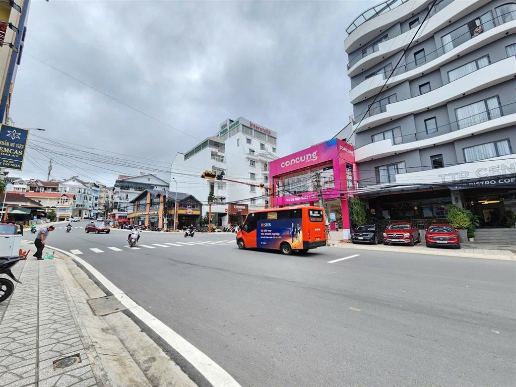 Căn góc lõi trung tâm hàng hiếm nguồn thu cực khủng cách hồ xuân hương chỉ 1km