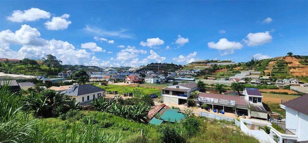 Khuôn đất lớn phường langbiang đà lạt, cách hồ xuân hương 9km mát mẻ trong lành quanh năm