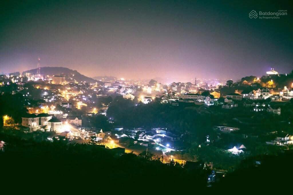 Khách sạn phường xuân hương mặt tiền có view 15p kinh doanh hạ giá mạnh
