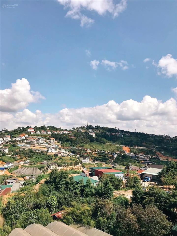 Khách sạn phường xuân hương mặt tiền có view 15p kinh doanh hạ giá mạnh