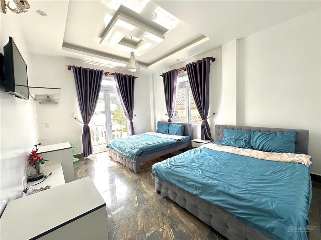 Khách sạn phường xuân hương mặt tiền có view 15p kinh doanh hạ giá mạnh