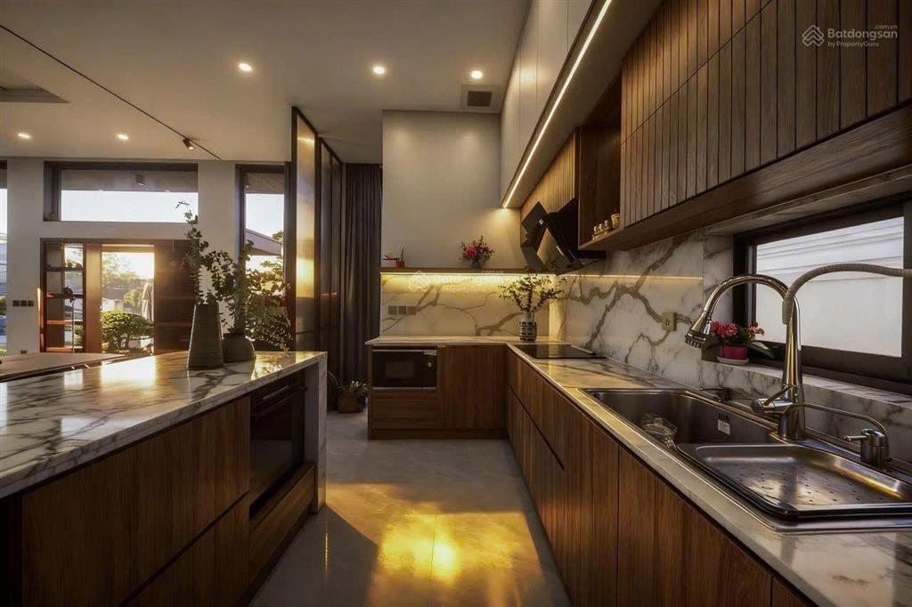 Biệt thự đẹp tại đà lạt có view nội thất cao cấp, gara rộng