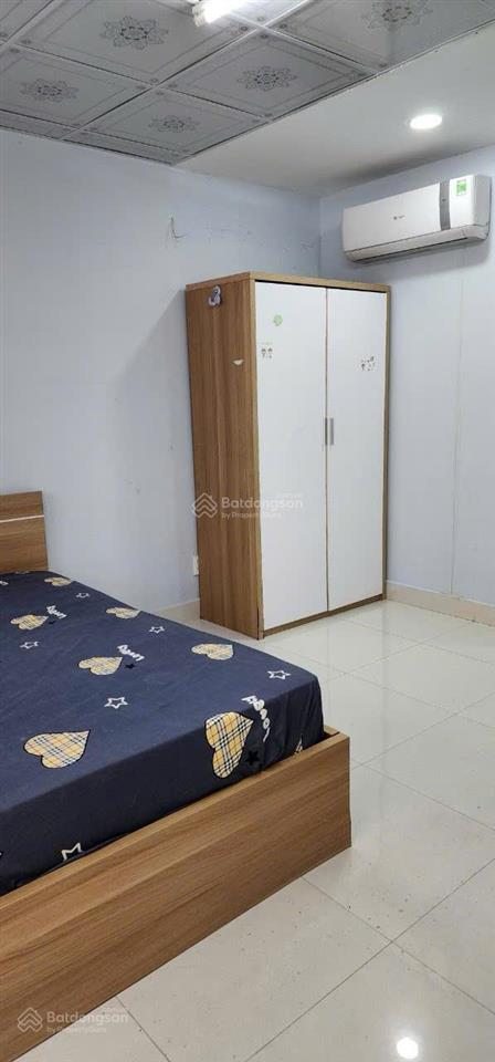 Cho thuê nhà trung tâm q1  đối diện bộ công an trên đường nguyễn trãi  đầy đủ nội thất