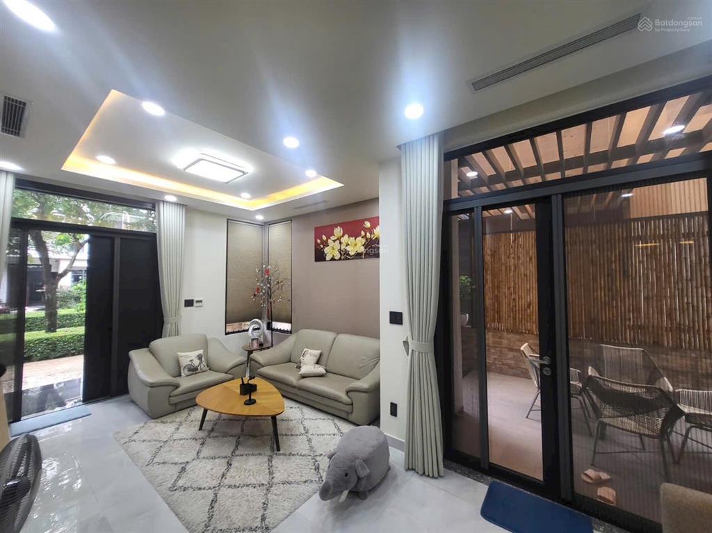 Cho thuê biệt thự lucasta villa đầy đủ nội thất khu compound luscasta, liên phường, q9