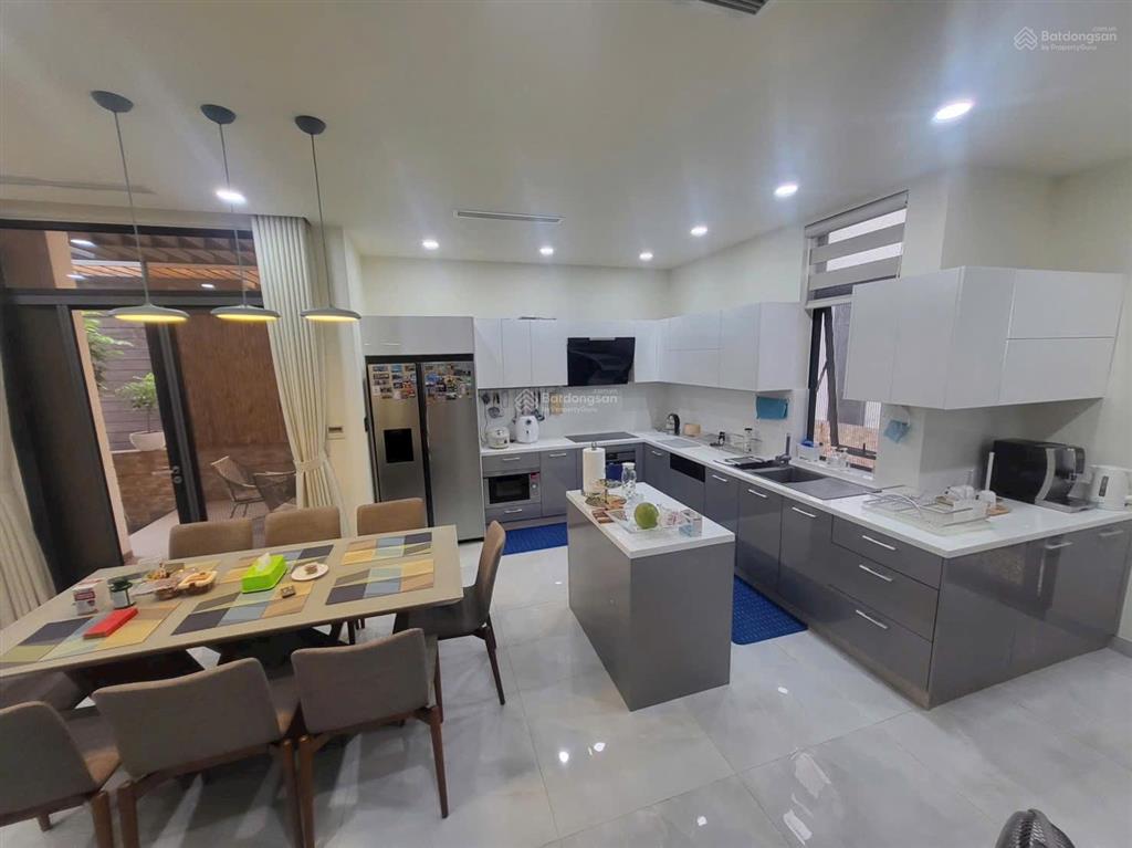 Cho thuê biệt thự lucasta villa đầy đủ nội thất khu compound luscasta, liên phường, q9