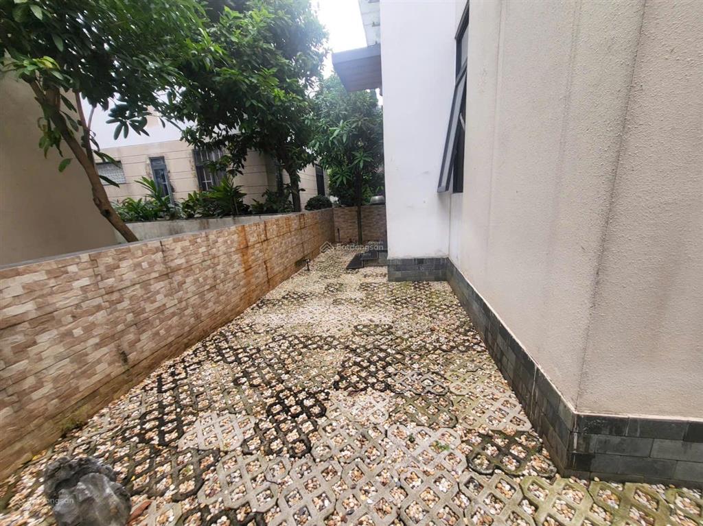 Cho thuê biệt thự lucasta villa đầy đủ nội thất khu compound luscasta, liên phường, q9