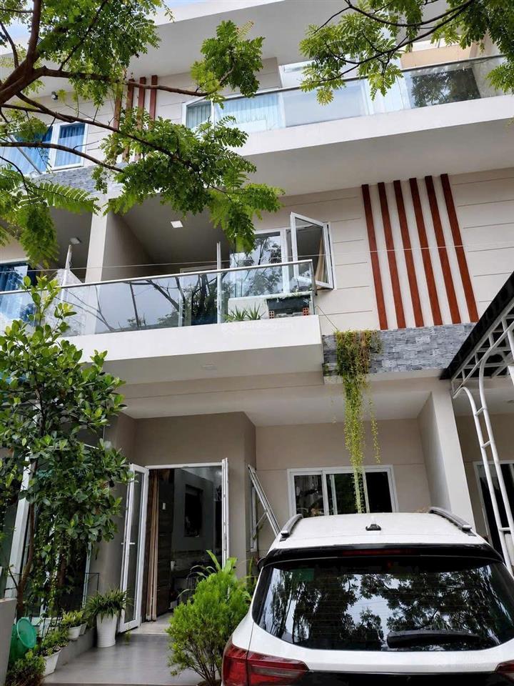 Cho thuê nhà compound rio vista đỗ xuân hợp, khang điền, q9  nhà 1 trệt 2 lầu 4 phòng ngủ 3wc
