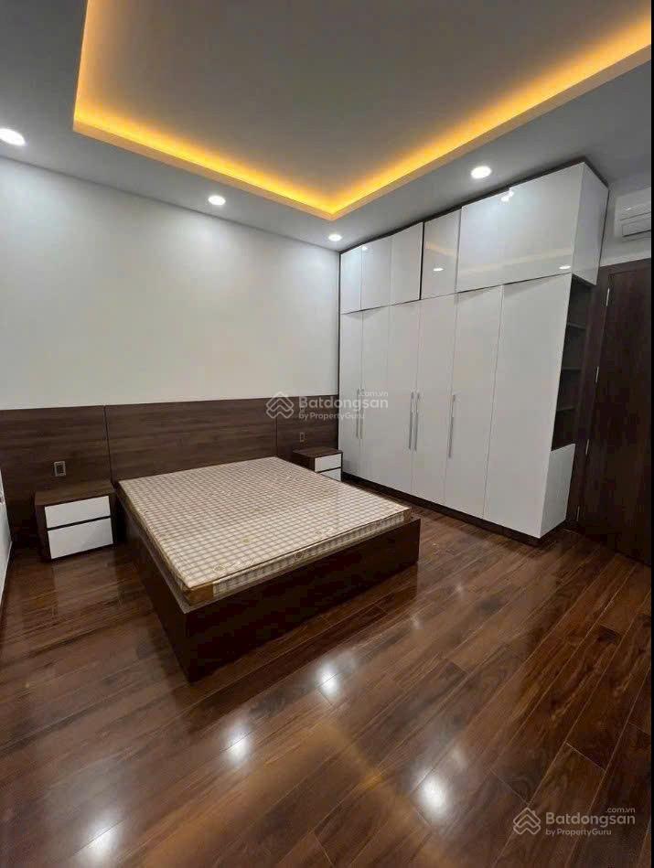 Cho thuê nhà phố full nội thất verosa khang điền, liên phường q9
 dt 120m2
 kết cấu 3 lầu, 3pn.