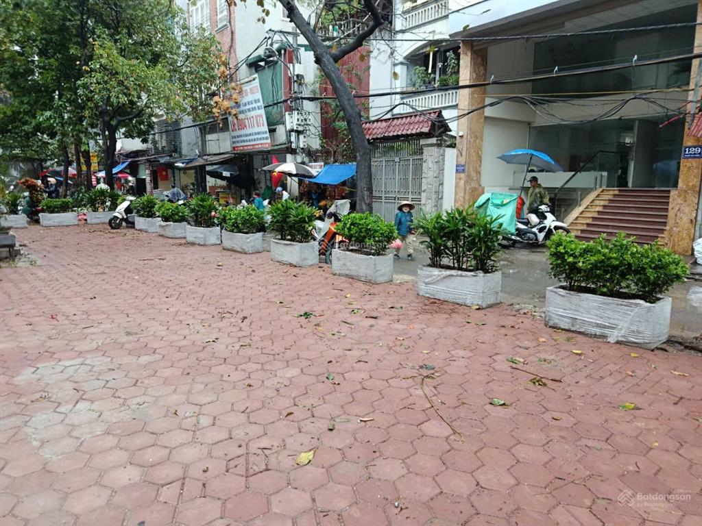 Biệt thự c37 bắc hà mặt phố vũ hữu  giá bán 44,2 tỷ, làm việc trực tiếp