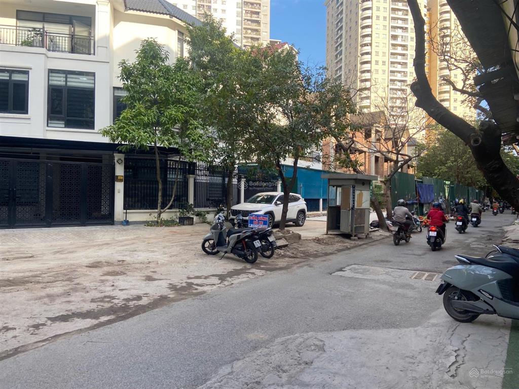 Biệt thự c37 bắc hà mặt phố vũ hữu  giá bán 44,2 tỷ, làm việc trực tiếp