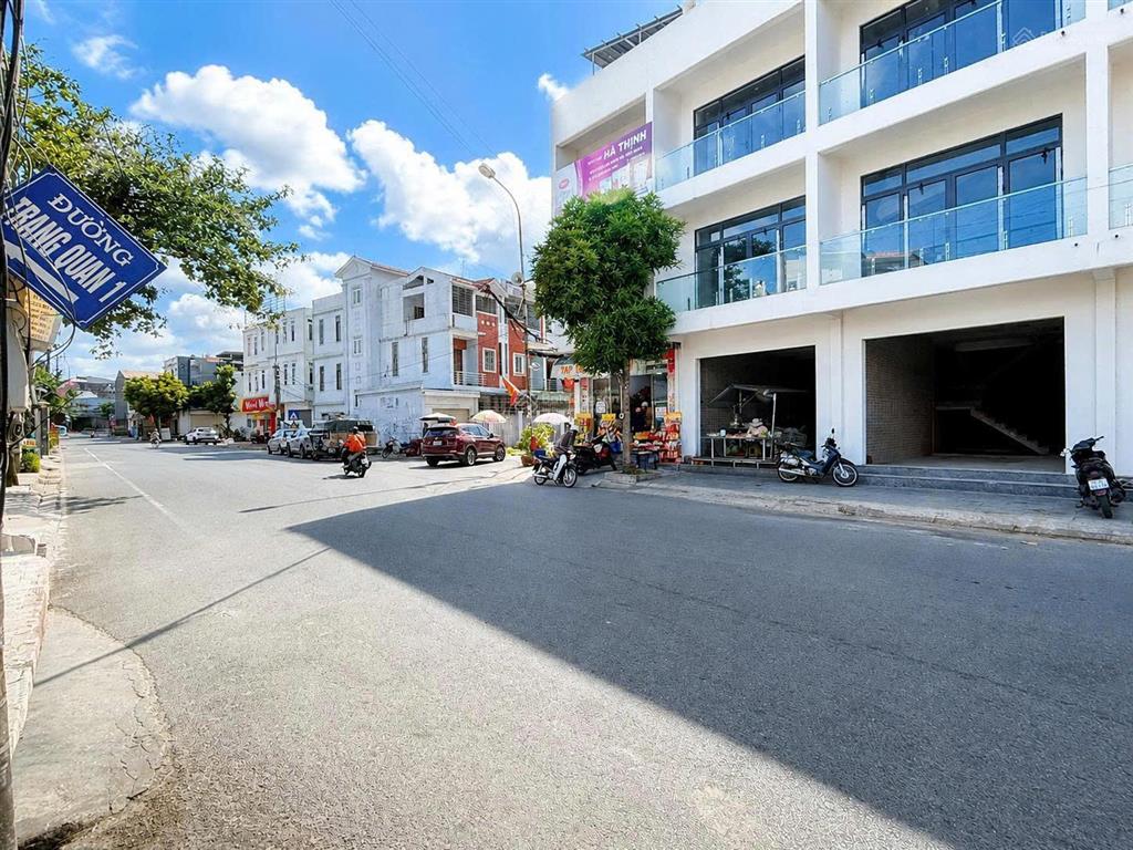 Bán nhà liền kề 3 tầng mặt đường trang quan, an đồng, 60  67 m², giá 4,75,3 tỷ