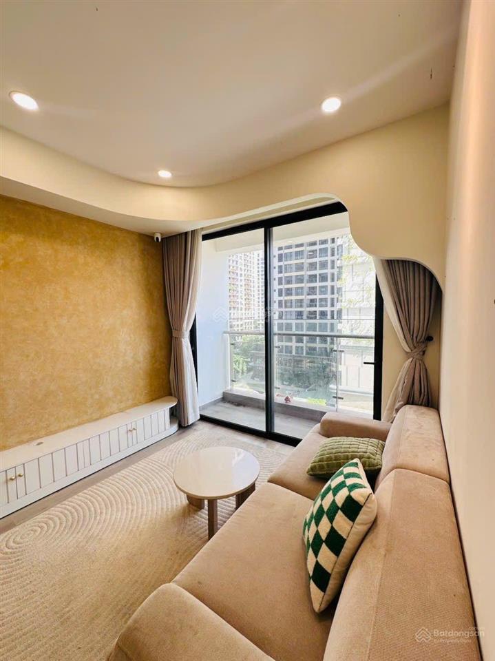 Bán căn hộ 2pn2wc full nội giá bán 4,650 tỷ