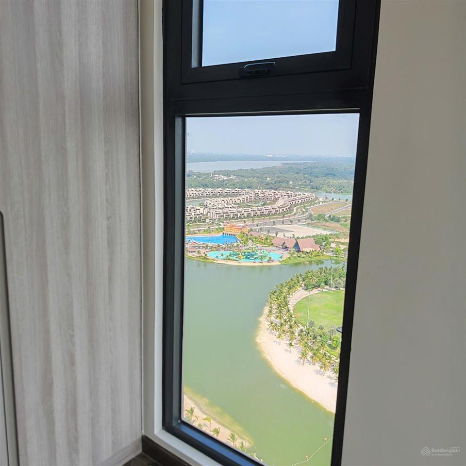 Chủ bán căn 3pn 2wc (os1) tầng đẹp, view công viên ánh sáng