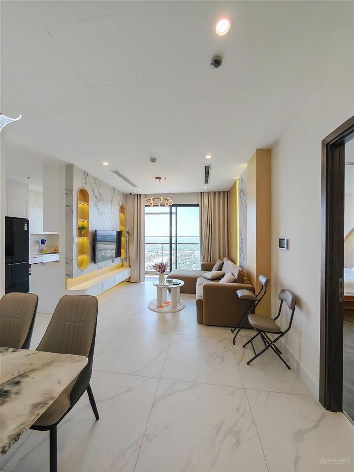 Cho thuê 3pn2wc full nội thất  the beverly  view công viên