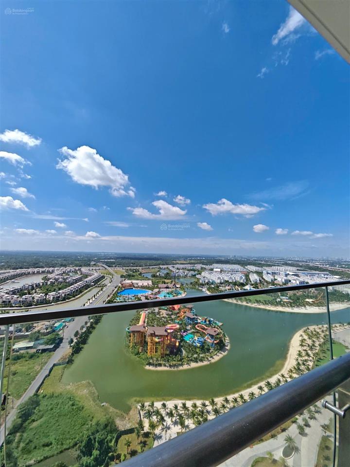 Cho thuê 3pn2wc full nội thất  the beverly  view công viên