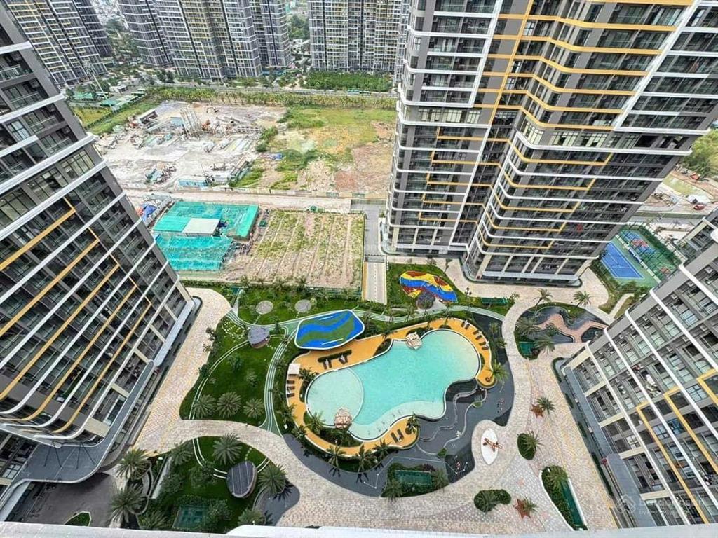 Giảm giá 1pn+1 full nội thất the beverly, giá bán 2,9 tỷ view hồ bơi
