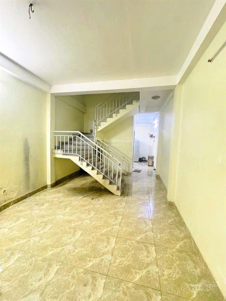 Bán nhà ở tân hòa đông, 7,3 tỷ, 4m x 17,5m, cn 70m2, 3pn, 2wc, hẻm xe hơi 7m, kế bên có công viên