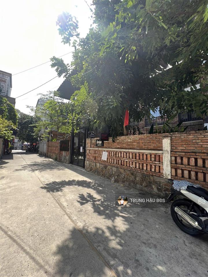 Bán biệt thự khan hiếm ngô thời nhiệm, quận 3  dt 18 x 25m  2 tầng  hđt 300 triệu  giá 100 tỷ