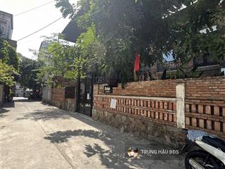 Bán biệt thự khan hiếm ngô thời nhiệm, quận 3  dt 18 x 25m  2 tầng  hđt 300 triệu  giá 100 tỷ