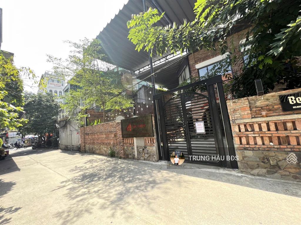 Bán biệt thự khan hiếm ngô thời nhiệm, quận 3  dt 18 x 25m  2 tầng  hđt 300 triệu  giá 100 tỷ