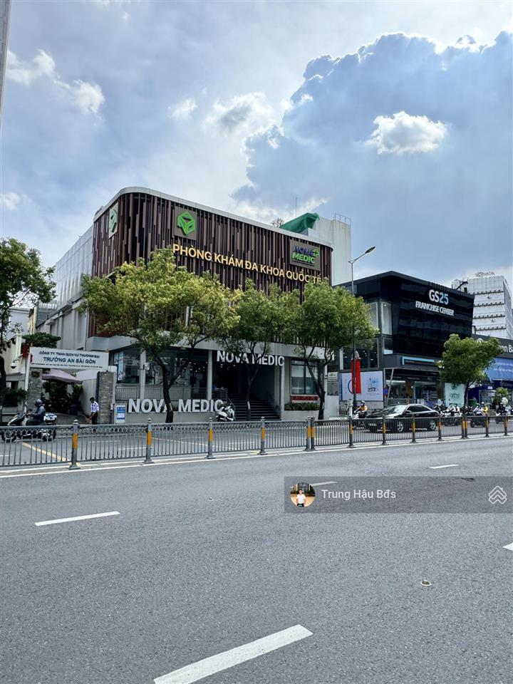 Bán nhà mt trường sơn p. 2 tb  dt 14 x 37m  cn 450m2  gpxd 2 hầm  12 tầng  giá 115 tỷ