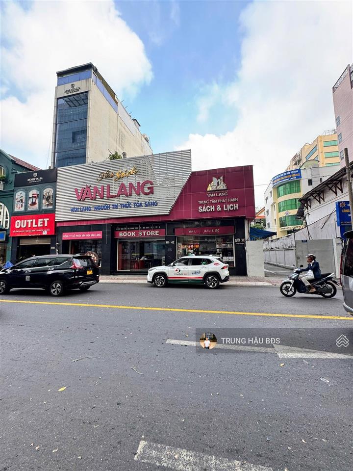 Ngộp bank cần bán gấp nhà mt nguyễn thị minh khai quận 1  dt 18x30m  hđt 400 triệu  giá 200 tỷ