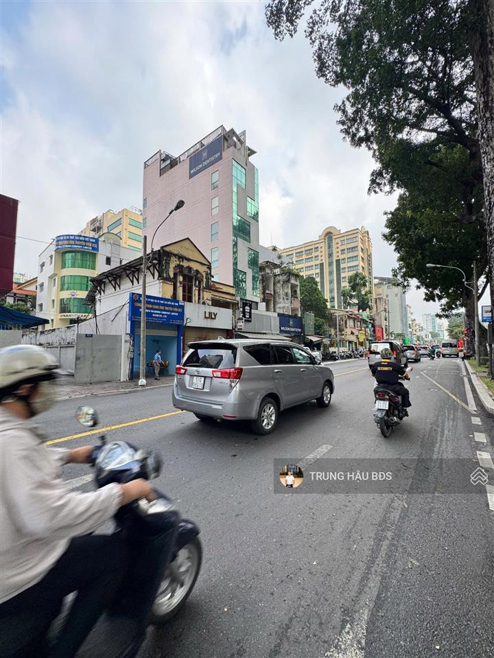 Ngộp bank cần bán gấp nhà mt nguyễn thị minh khai quận 1  dt 18x30m  hđt 400 triệu  giá 200 tỷ