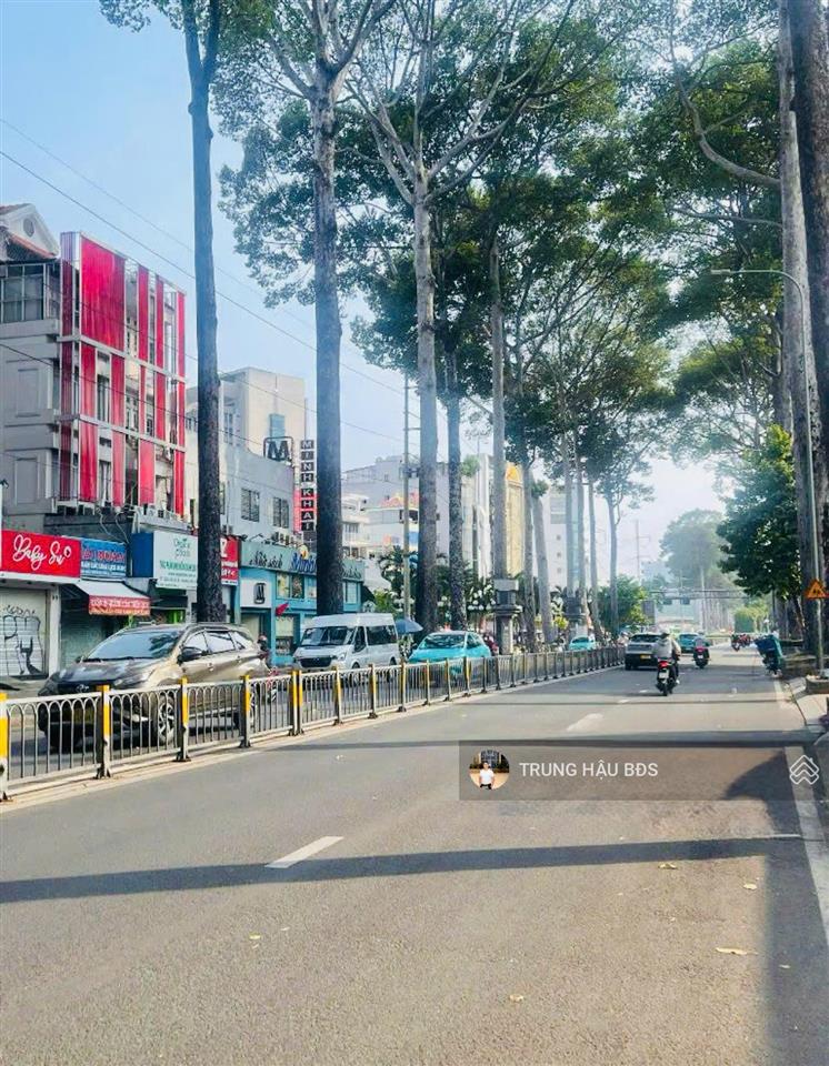 Bán toà nhà mt nguyễn thị minh khai quận 1  dt 10 x 22m  5 tầng  hđt 350 triệu  80 tỷ