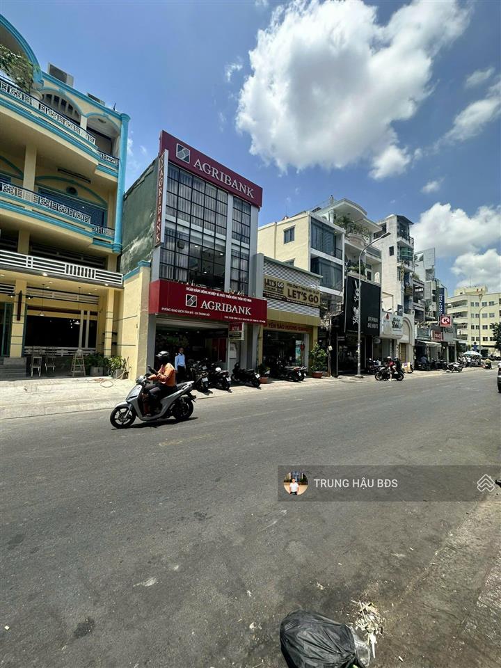 Độc quyền bán nhà mt trần đình xu quận 1  dt 11 x 25m  5 tầng  hđt 300 triệu  giá 70 tỷ