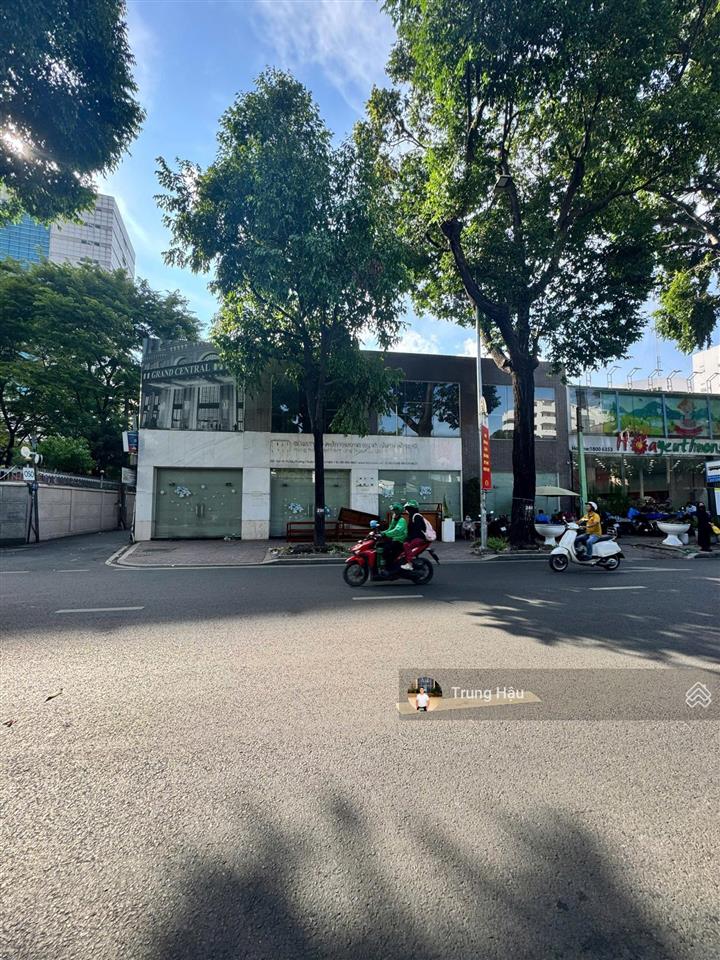 Siêu vị trí 2 mt  võ thị sáu, quận 3  dt 20x25m  cn 500m2  xd mới 9 tầng  giá 120 tỷ