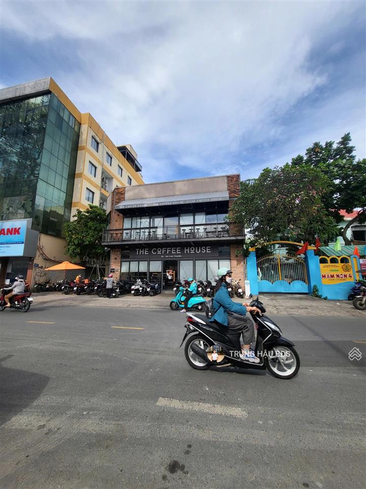 Siêu vị trí mt cao thắng quận 3  dt 15 x 18m  2 tầng  hđt 350 triệu  giá 90 tỷ