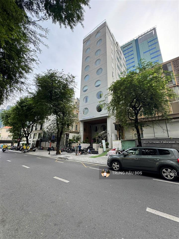 Bán khách sạn 3 sao mt lý tự trọng quận 1  dt 11 x 23m  hầm  10 tầng  hđt 900triệu  giá 250tỷ