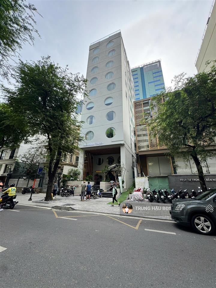 Bán khách sạn 3 sao mt lý tự trọng quận 1  dt 11 x 23m  hầm  10 tầng  hđt 900triệu  giá 250tỷ