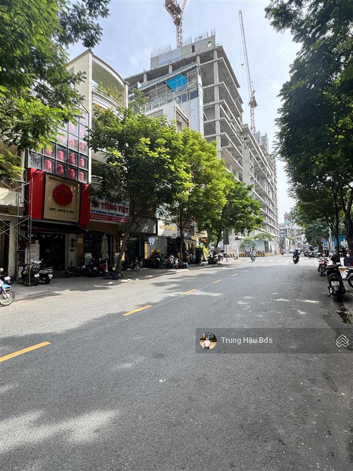 Bán khách sạn 50 phòng vị trí vàng chợ bến thành quận 1  hầm  7 tầng  hđt 400 triệu  giá 110 tỷ