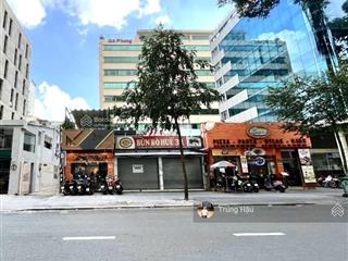 Bán nhà mt mạc đỉnh chi quận 1. dt 20 x 22m  cn 440m2  2 tầng  hđt 300 triệu  giá 160 tỷ